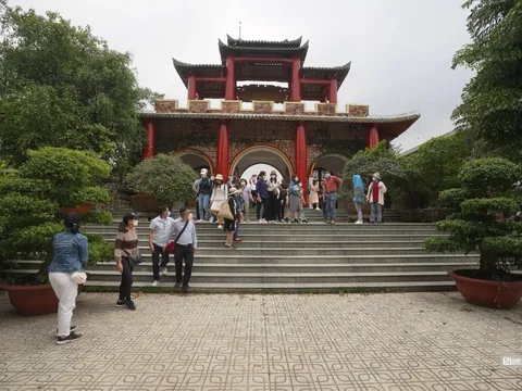 Độc đáo làng cổ Phước Lộc Thọ